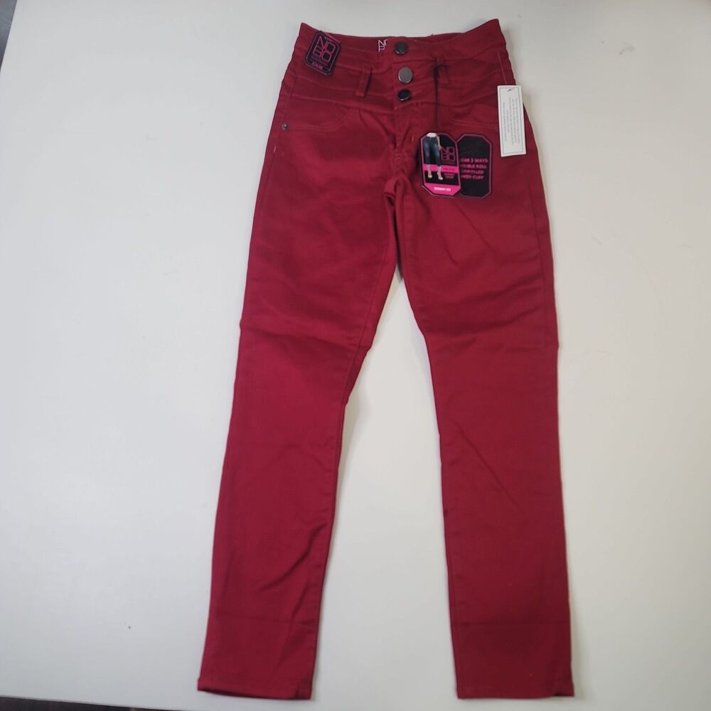 No Boundaries Women’s Size 1 Red Mid Rise Skinny Crop Pants NWT Convertible Cuff